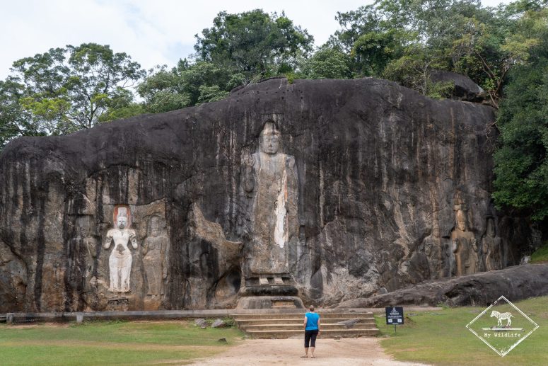 Statues bouddhistes de Buduruwagala